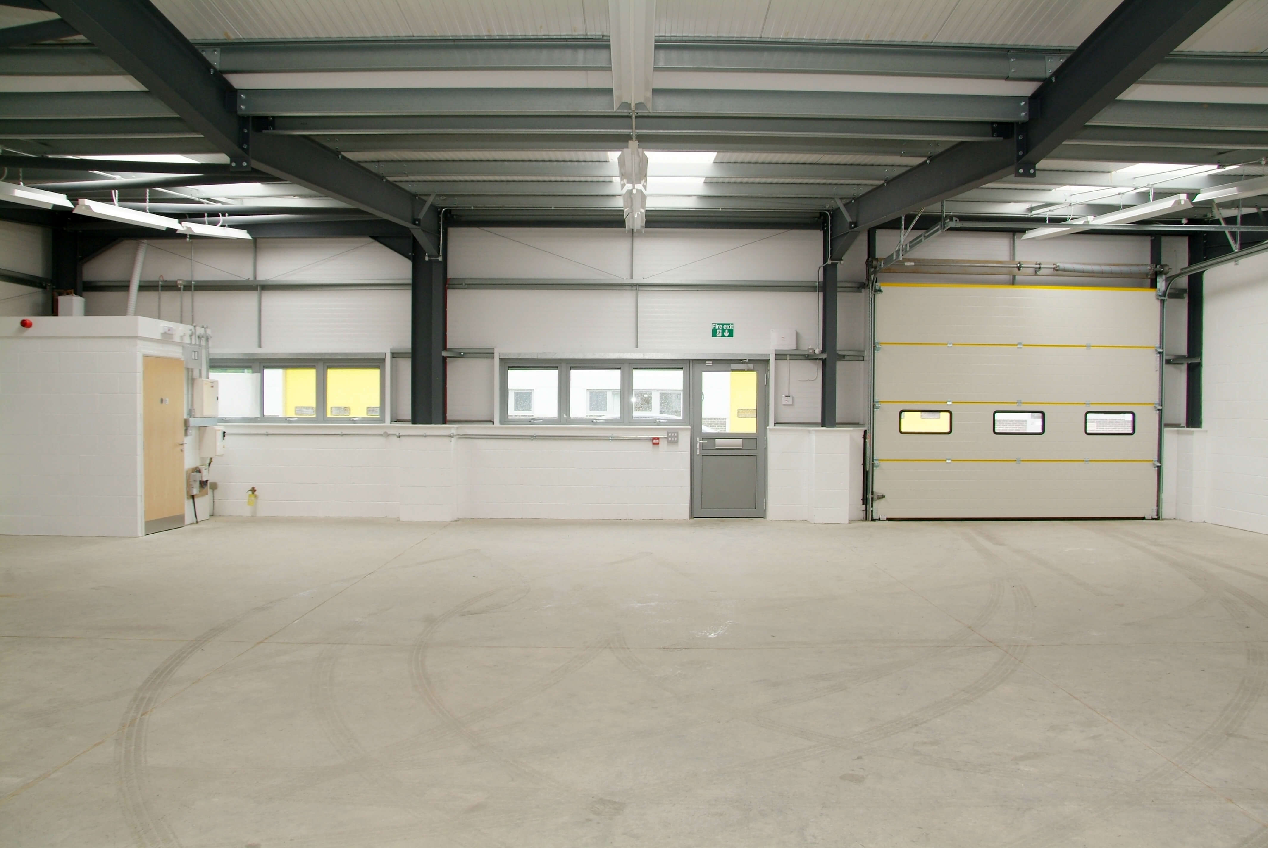Empty Industrial Unit For Rent